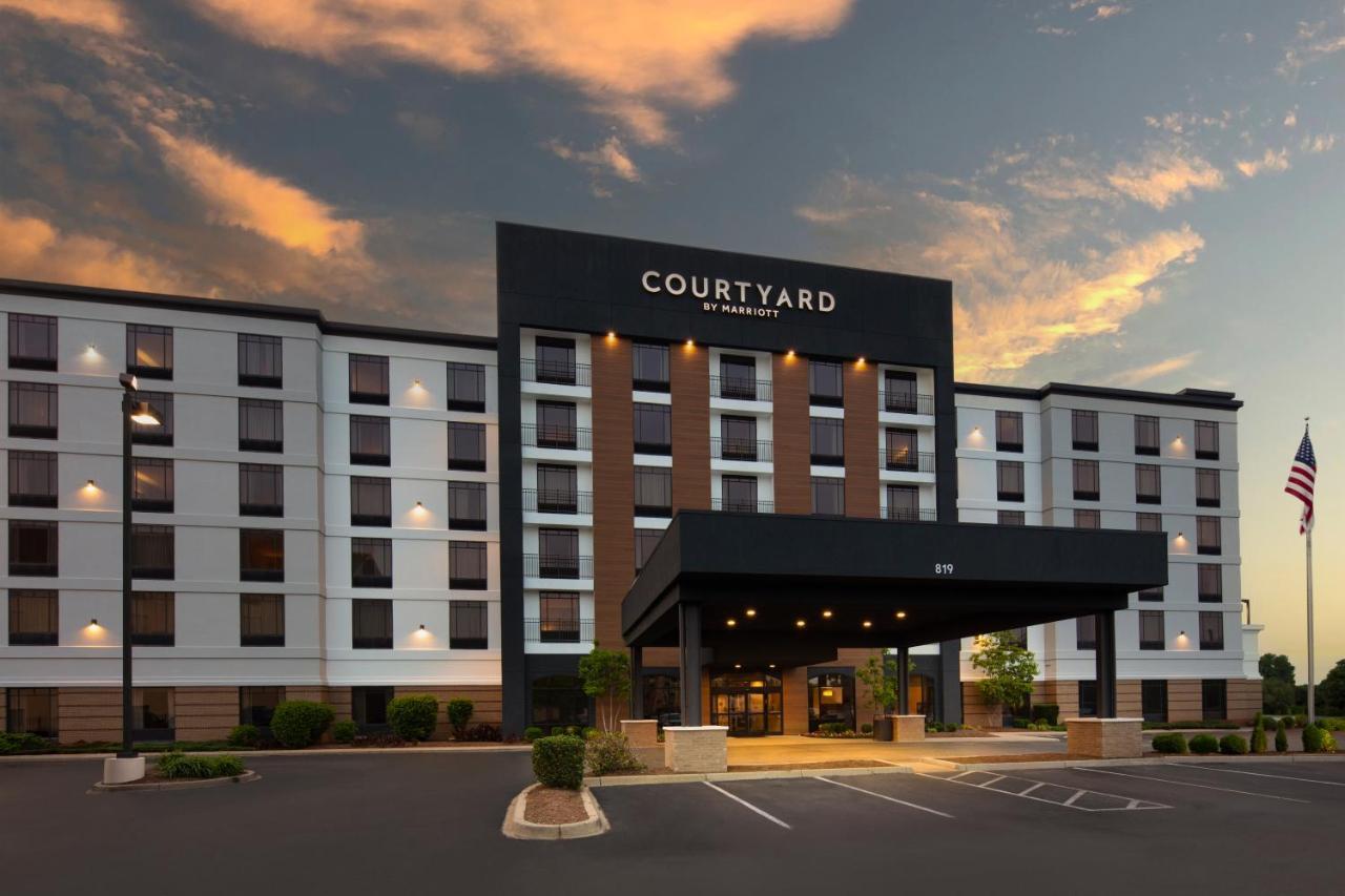Hotel Courtyard Airport